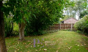 Main Street, Cadeby, CV13 thumbnail photo