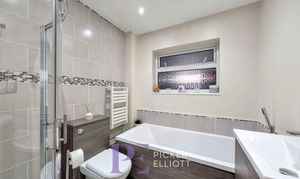 Laneside Drive, Hinckley, LE10 thumbnail photo