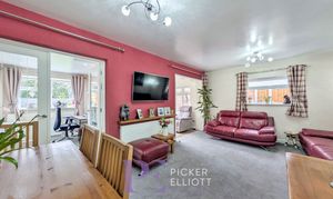Laneside Drive, Hinckley, LE10 thumbnail photo