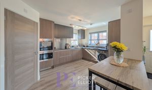 Notleyfield Close, Earl Shilton, LE9 thumbnail photo