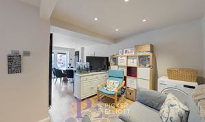 Aster Way, Burbage, LE10 thumbnail photo
