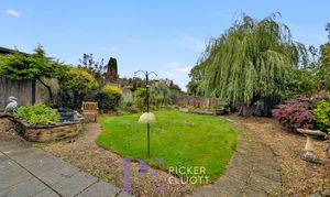 Roseway, Stoke Golding, CV13 thumbnail photo