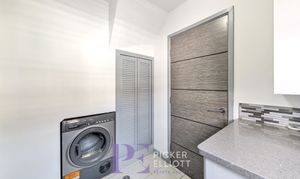 Roseway, Stoke Golding, CV13 thumbnail photo