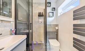 Roseway, Stoke Golding, CV13 thumbnail photo