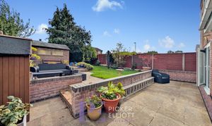 Aster Way, Burbage, LE10 thumbnail photo