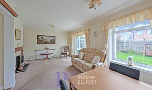 Tennyson Road, Hinckley, LE10 thumbnail photo