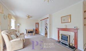 Tennyson Road, Hinckley, LE10 thumbnail photo