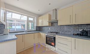 High Street, Earl Shilton, LE9 thumbnail photo