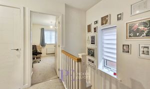 Fieldfare Road, Hinckley, LE10 thumbnail photo