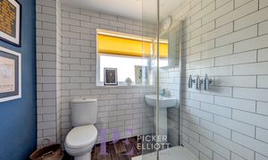Tweedside Close, Hinckley, LE10 thumbnail photo