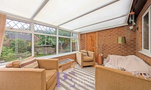 Lovetts Close, Hinckley, LE10 thumbnail photo