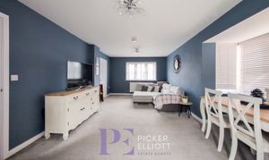 Jovian Drive, Hinckley, LE10 thumbnail photo