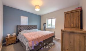 Jovian Drive, Hinckley, LE10 thumbnail photo