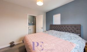 Jovian Drive, Hinckley, LE10 thumbnail photo