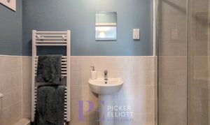Jovian Drive, Hinckley, LE10 thumbnail photo