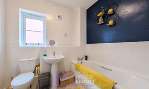 Jovian Drive, Hinckley, LE10 thumbnail photo