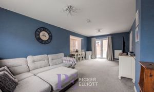 Jovian Drive, Hinckley, LE10 thumbnail photo