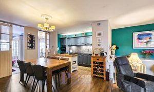 The Courtyard, Higham Lane, CV13 photo