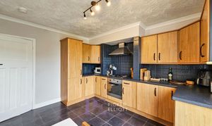 Sunnydale Road, Hinckley, LE10 photo