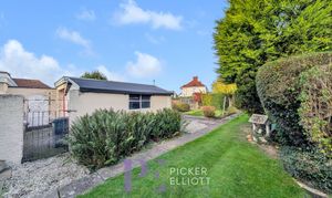 Coventry Road, Hinckley, LE10 photo