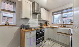 Rydal Close, Hinckley, LE10 photo