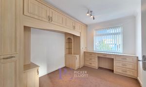 Lucas Way, Earl Shilton, LE9 photo