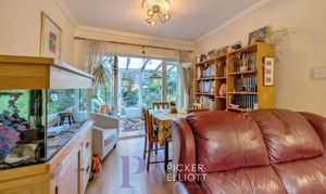 Hinckley Road, Sapcote, LE9 photo