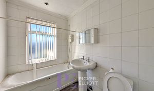 Strathmore Road, Hinckley, LE10 photo