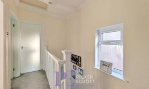 Barrie Road, Hinckley, LE10 photo