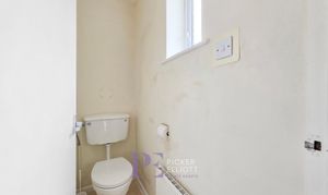 Colts Close, Burbage, LE10 photo