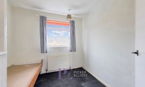 Colts Close, Burbage, LE10 photo