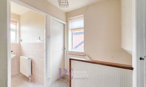 Colts Close, Burbage, LE10 photo