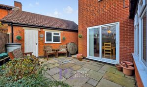 Lawton Close, Hinckley, LE10 photo