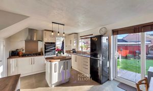 Grange Drive, Burbage, LE10 photo