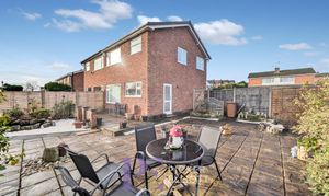 Outlands Drive, Hinckley, LE10 photo