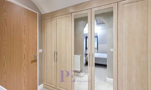 Richmond Gate, Hinckley, LE10 photo