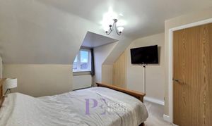 Richmond Gate, Hinckley, LE10 photo