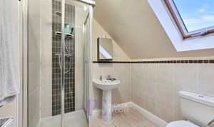 Richmond Gate, Hinckley, LE10 photo