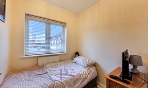 Richmond Gate, Hinckley, LE10 photo