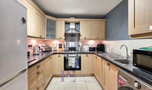 Richmond Gate, Hinckley, LE10 photo