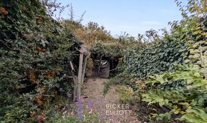 The Common, Barwell, LE9 photo