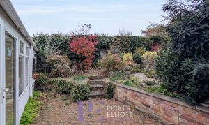 The Common, Barwell, LE9 photo