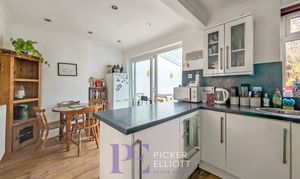 Beaumont Avenue, Hinckley, LE10 photo