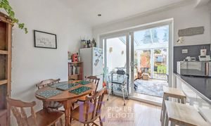 A photo of house for sale on Beaumont Avenue, Hinckley, LE10 from Picker Elliott Hinckley