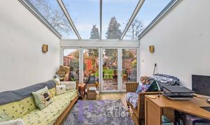 Beaumont Avenue, Hinckley, LE10 photo