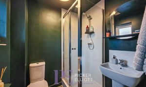 Slate Drive, Burbage, LE10 photo