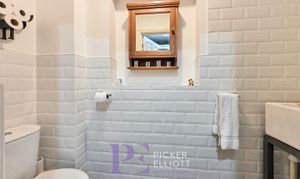 Clifton Way, Hinckley, LE10 photo