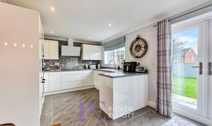 Clifton Way, Hinckley, LE10 photo