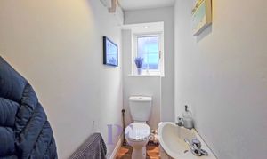 Victoria Road, Burbage, LE10 photo