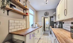 Trinity Lane, Hinckley, LE10 photo